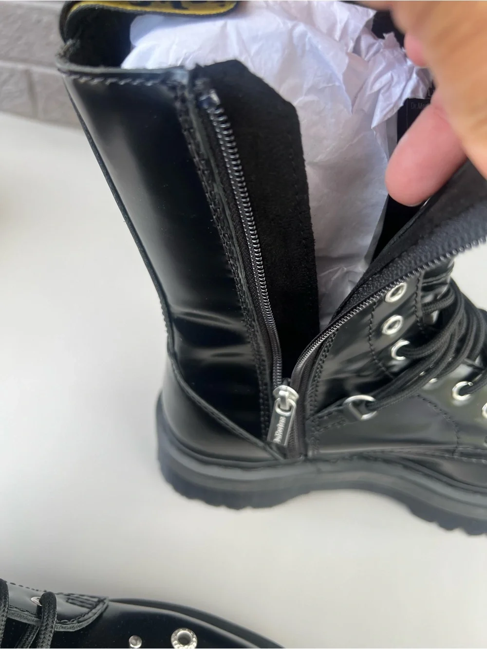 NWT Dr. Martens Jadon Hi Black Leather Platform Boots Sz Us 8M/9L - Picture 11 of 11